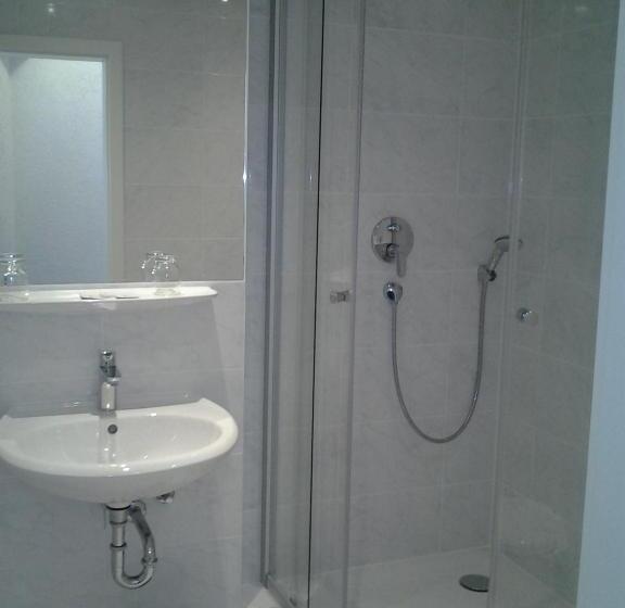 هتل Isenburger Hof