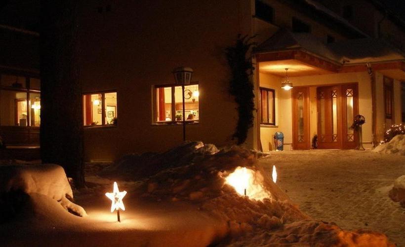 Отель Landgasthof Zum Wolfsberg