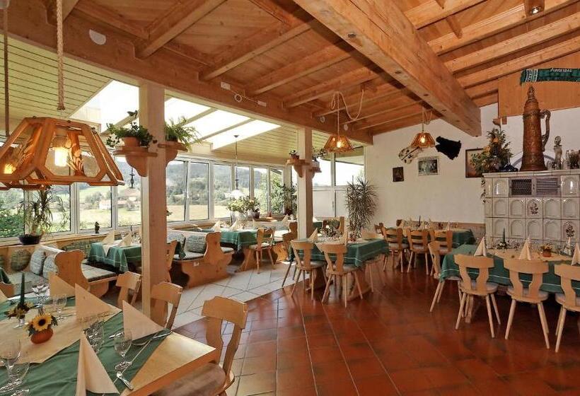 Отель Landhaus Maria Bed&breakfast