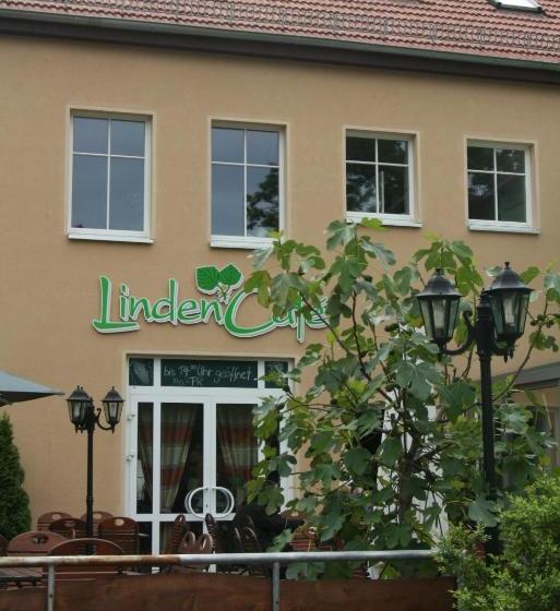 ホテル Lindencafe Luckenwalde
