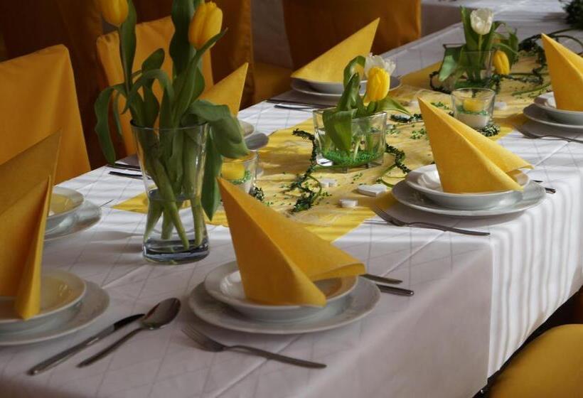 בית מלון כפרי Gasthaus & Pension Lisas Welt Wasserkuppe