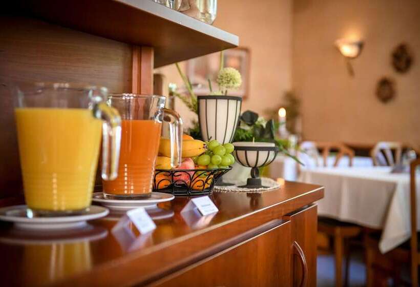 בית מלון כפרי Mainblick Garni