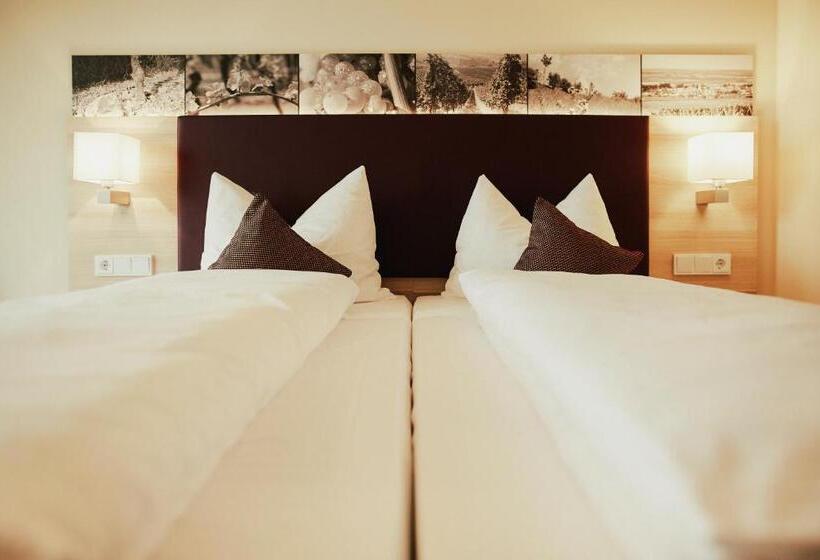 Отель Meyerhof   Weingut, Vinothek & Gästehaus