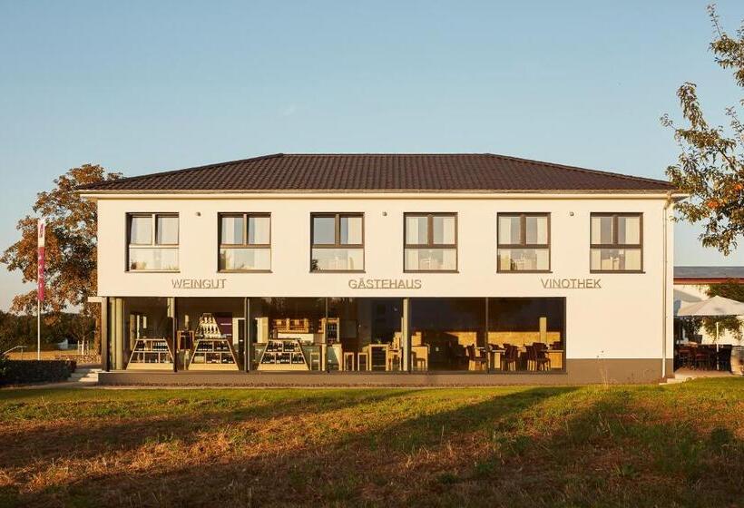 Отель Meyerhof   Weingut, Vinothek & Gästehaus