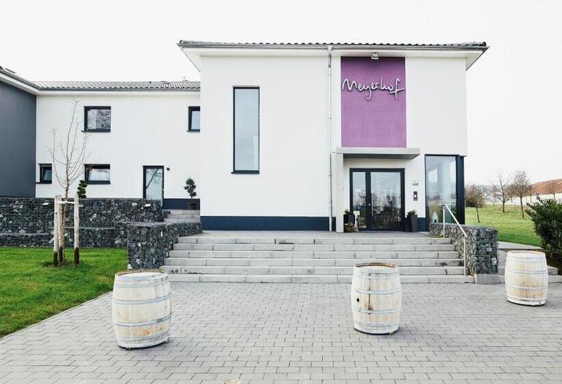 Отель Meyerhof   Weingut, Vinothek & Gästehaus