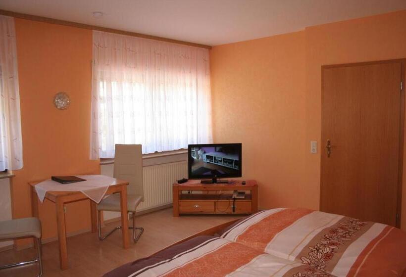 בית מלון כפרי Michaela