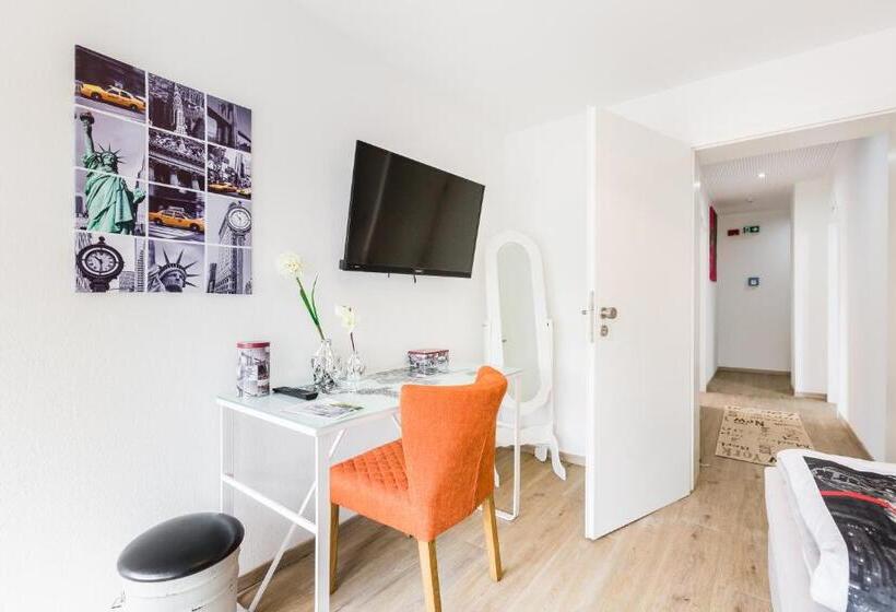 هتل My Messe & Business Home   Refrath