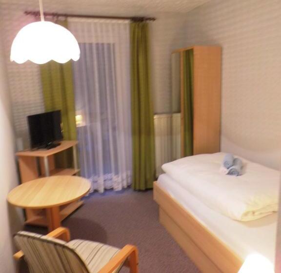 هتل Pension Dressel