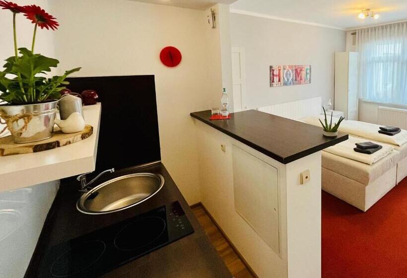 Отель Pension Garni No.11