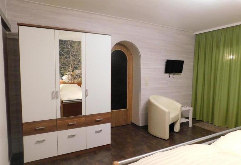 فندق Pension Haus Petra