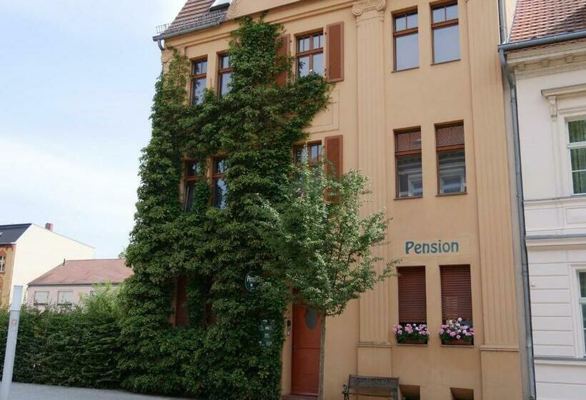 هتل Pension La Rose