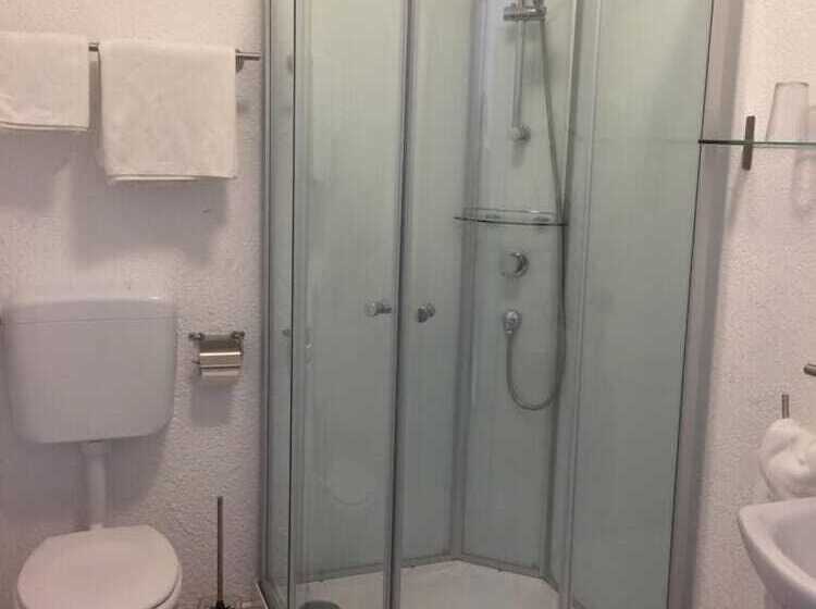 בית מלון כפרי Pension Lindenhof