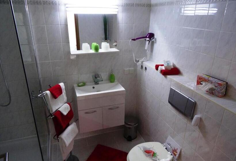 Отель Pension Und Apartment Landhaus Fricke