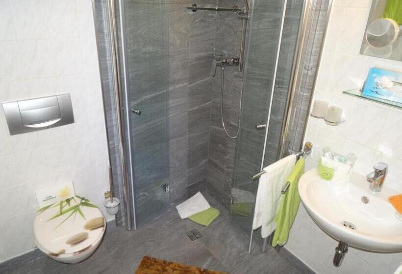 Отель Pension Und Apartment Landhaus Fricke