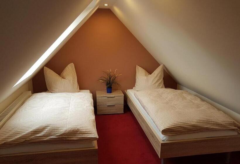 호텔 Pension Zechliner Hof