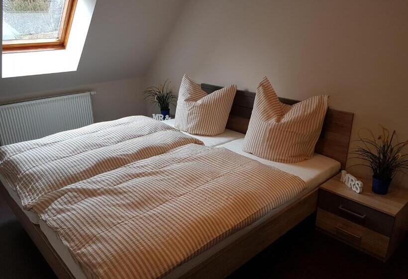 호텔 Pension Zechliner Hof