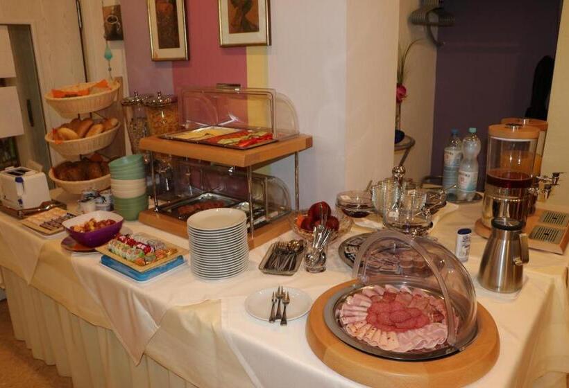 בית מלון כפרי Regina