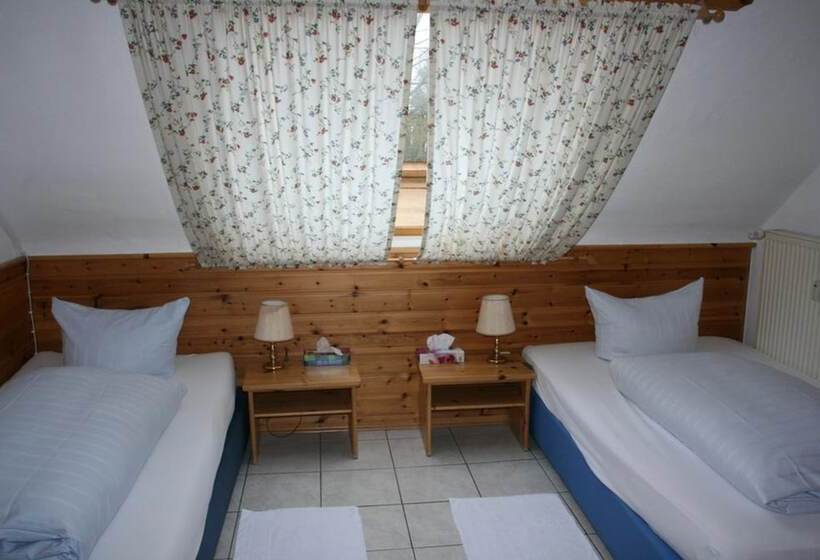 ホテル Restaurant Anna