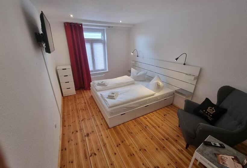 בית מלון כפרי & Restaurant Deutscher Kaiser