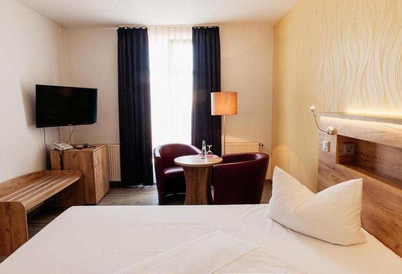 ホテル & Restaurant Deutscher Kaiser