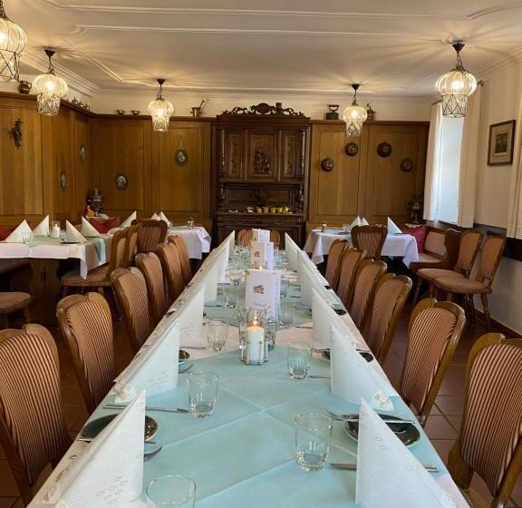 호텔 & Restaurant Zum Riesen