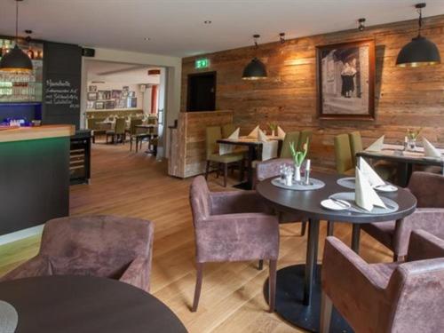 فندق Restaurant Zur Linde