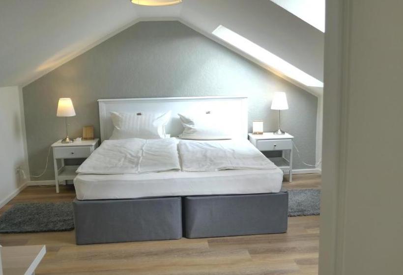 Romantisches Hotel Zur Traube Schwerin