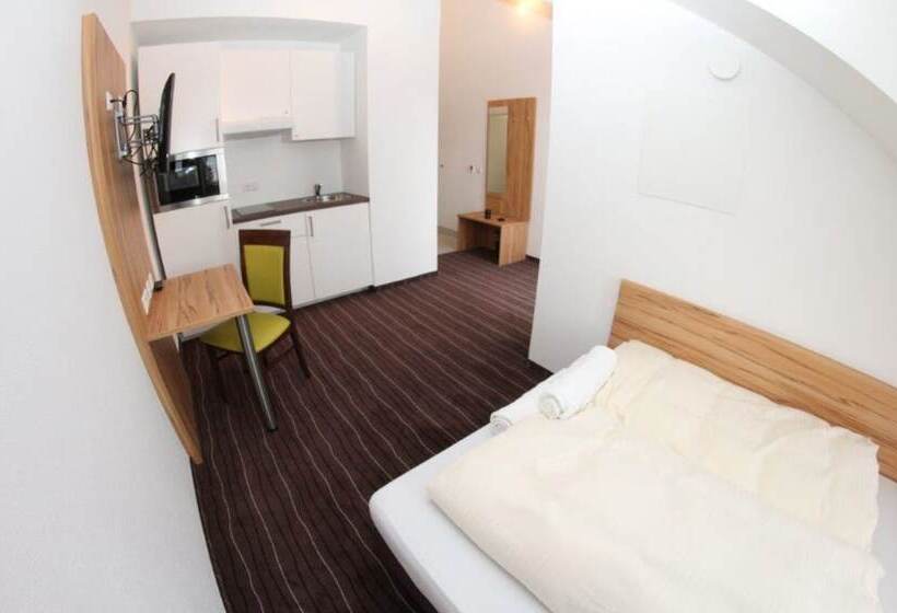 ホテル Schafer Boardinghouse