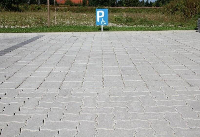 ホテル Schafer Boardinghouse