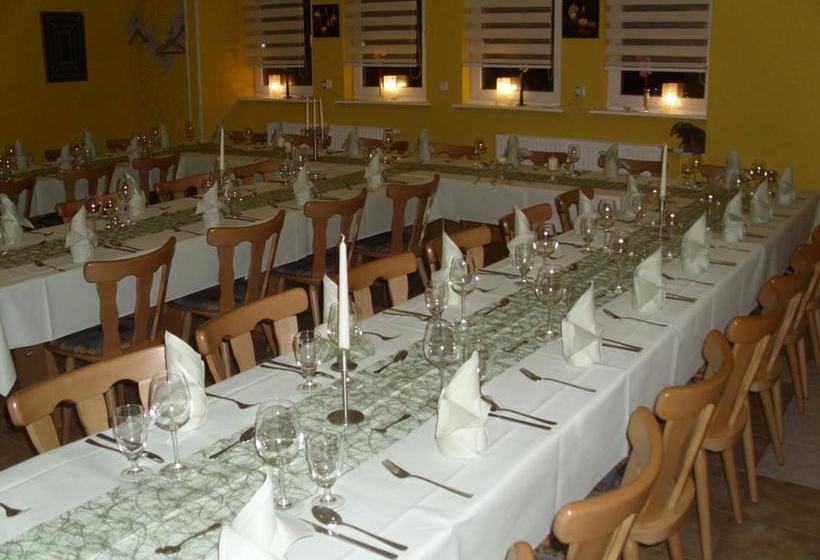 Отель Restaurant Schwemlinger Hof