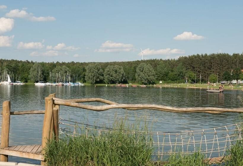 Отель Seeland Lodge