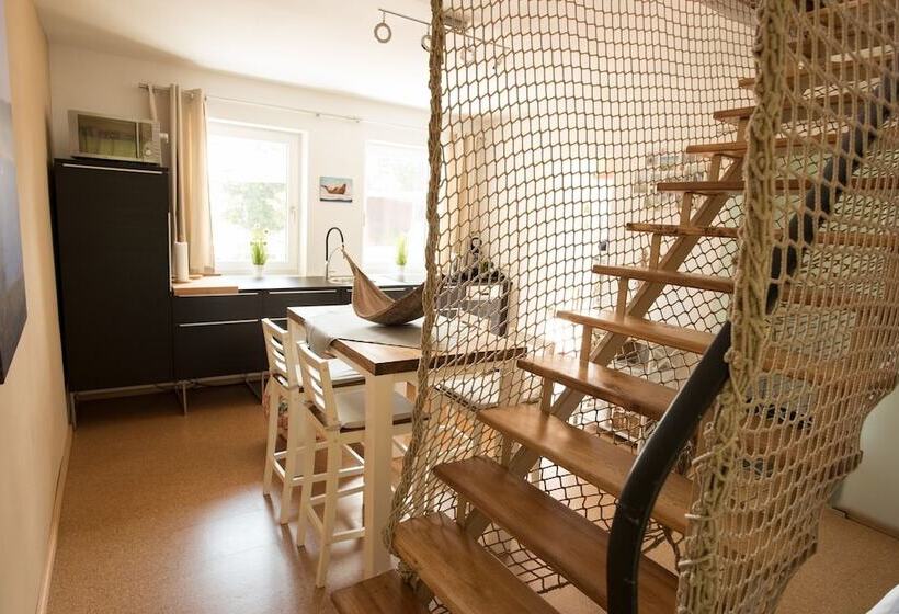 Отель Seeland Lodge