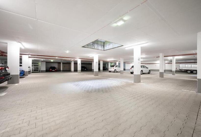 Отель Snooze Apartments