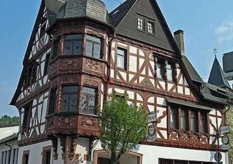 בית מלון כפרי Spies