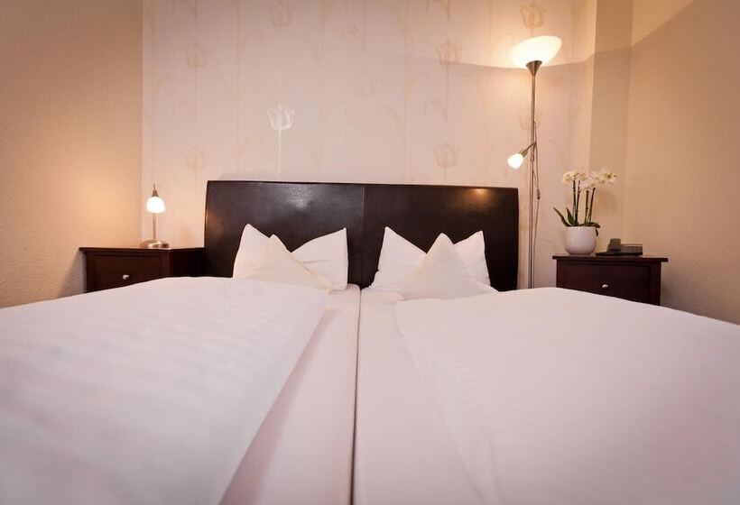 בית מלון כפרי Spies