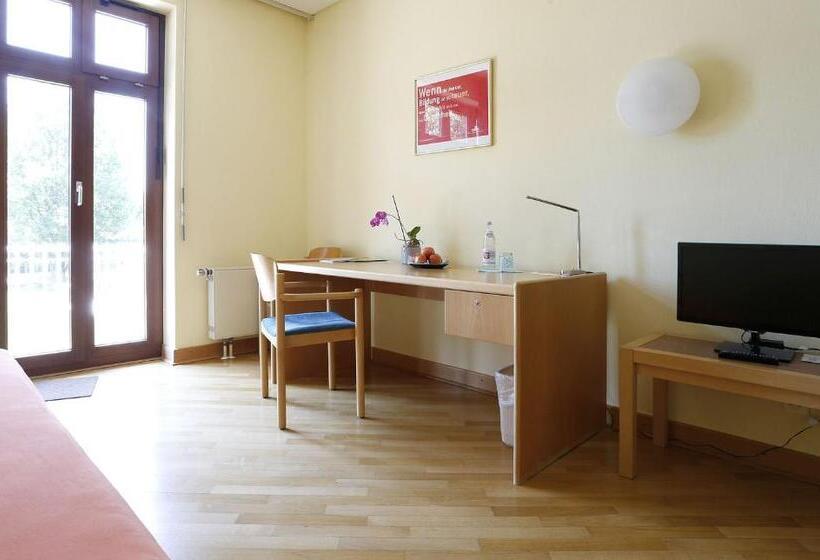 Отель Tagungs Und Bildungszentrum Steinbach/taunus