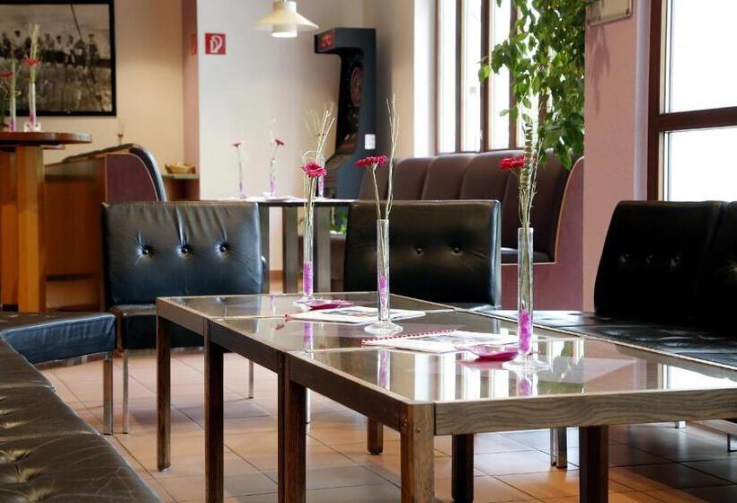 Отель Tagungs Und Bildungszentrum Steinbach/taunus