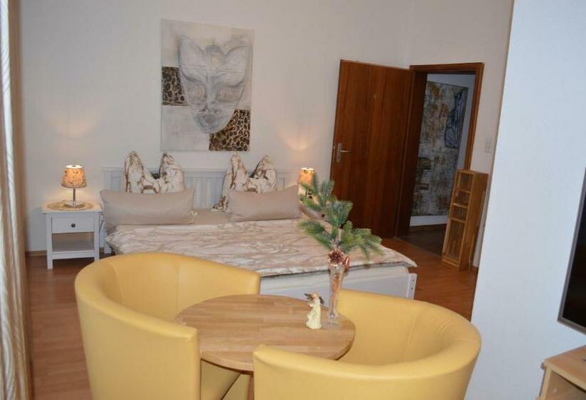בית מלון כפרי Ulrike S Pension Am Kurpark