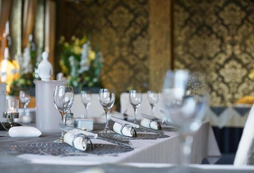 ホテル Und Restaurant Bühlhaus