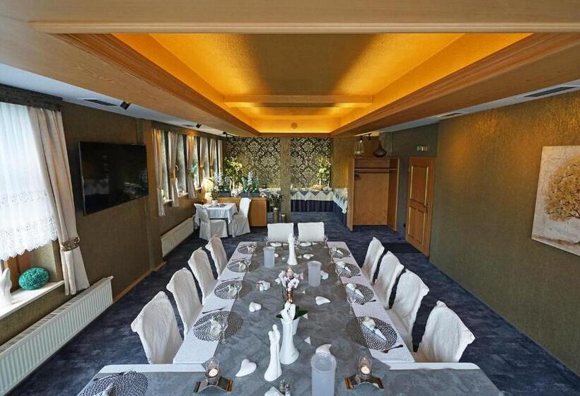 ホテル Und Restaurant Bühlhaus