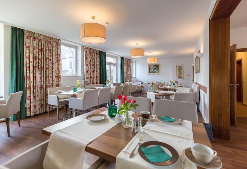 Отель Vorderburg