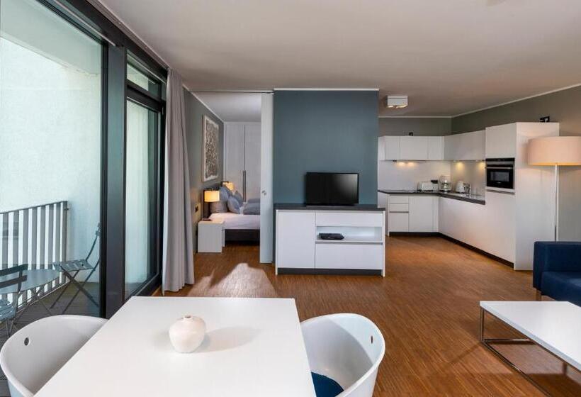 Waveboard Hotel & Boardinghouse