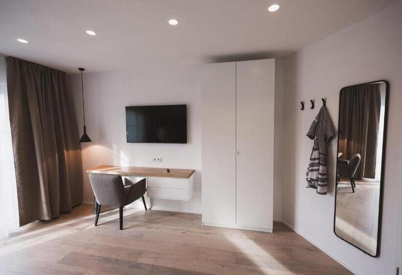 ホテル Weingut Gehlen Cornelius