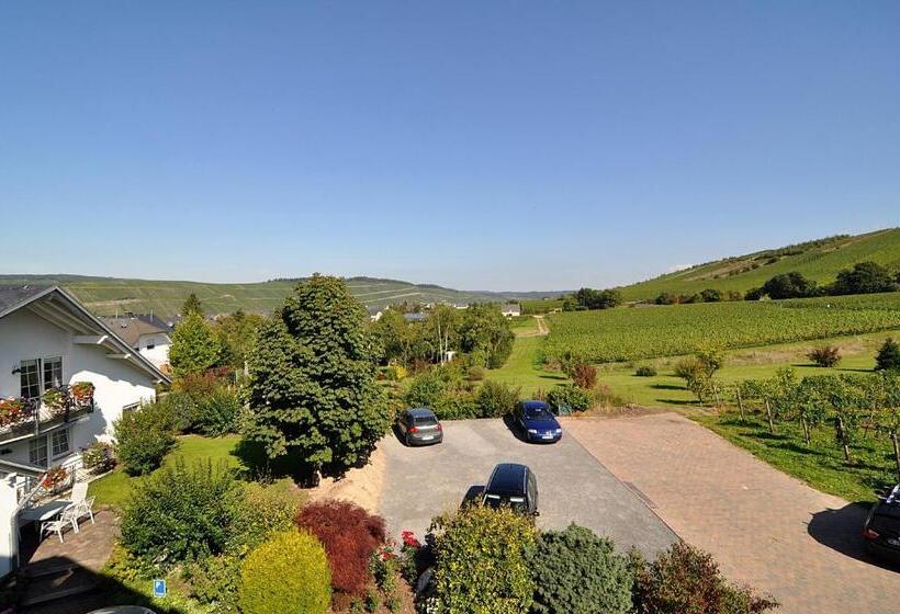 בית מלון כפרי Weingut Gehlen Cornelius