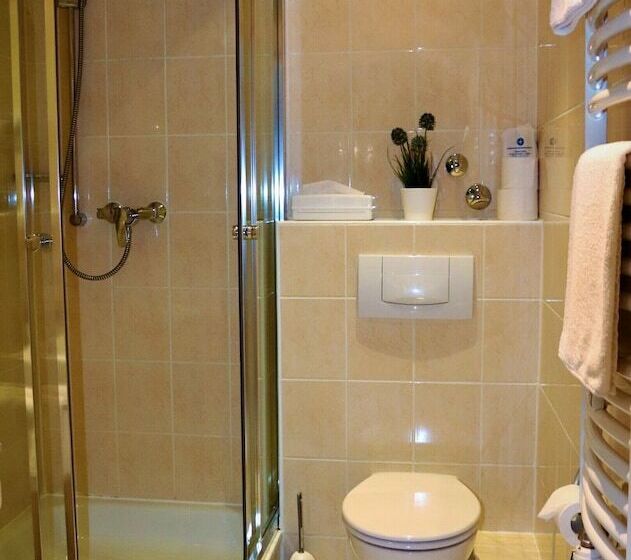 酒店 Weinhaus Wiedemann