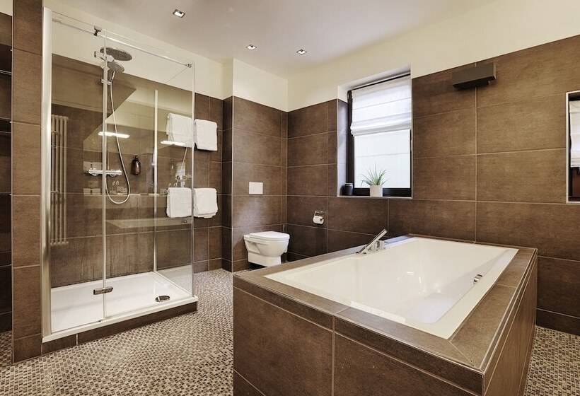 Отель Wiener Botschaft Veitshöchheim By Homekeepers