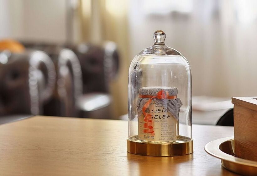 Отель Wiener Botschaft Veitshöchheim By Homekeepers