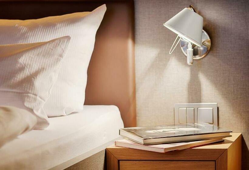 Отель Wiener Botschaft Veitshöchheim By Homekeepers