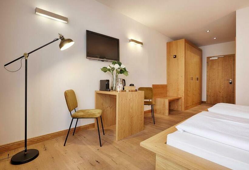 Отель Wiener Botschaft Veitshöchheim By Homekeepers