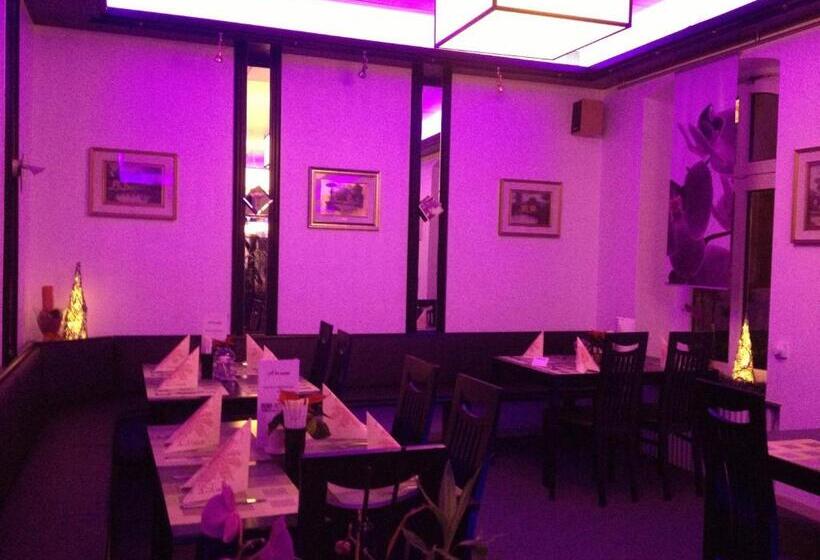 Yumi Hotel Sushi Steaks & Friends